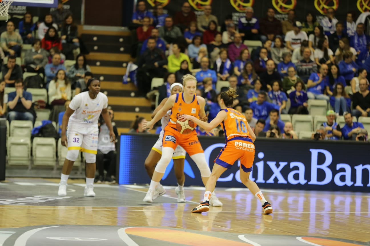 Los dos equipos se han visto las caras en la Liga recientemente con triunfo para las valencianas 75-58.