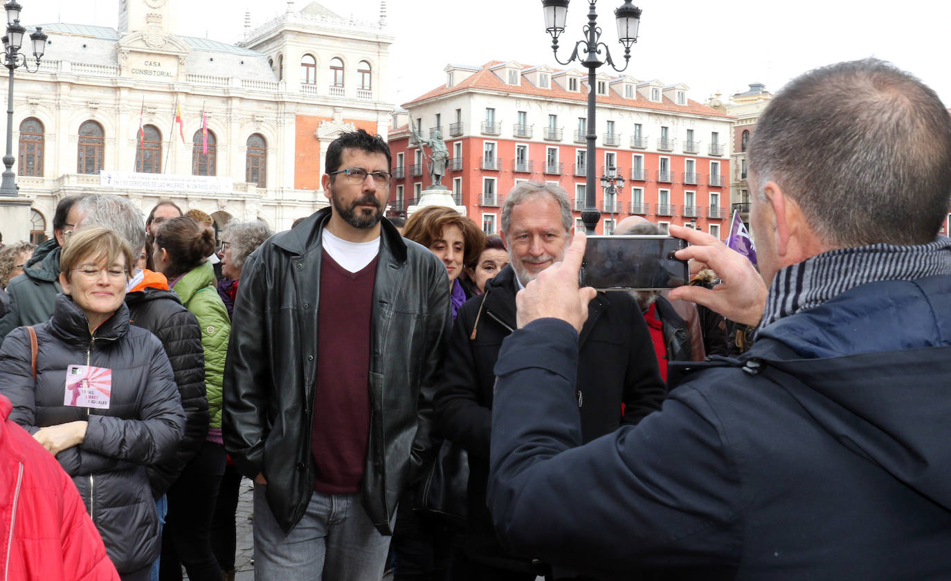 Miles de personas salen a la calle en Valladolid para reclamar la igualdad real de las mujeres.