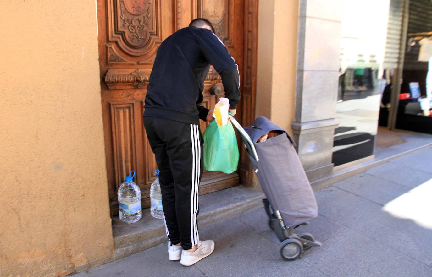 Segovia se prepara para no salir de casa. 