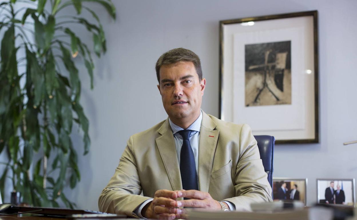 Coronavirus en Castilla y León: El consejero de la Junta Ángel Ibañez da positivo por coronavirus