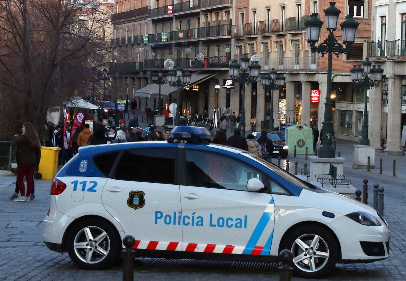 Detenido un joven con síntomas de coronavirus por escupir delante de la Policía Local en Segovia