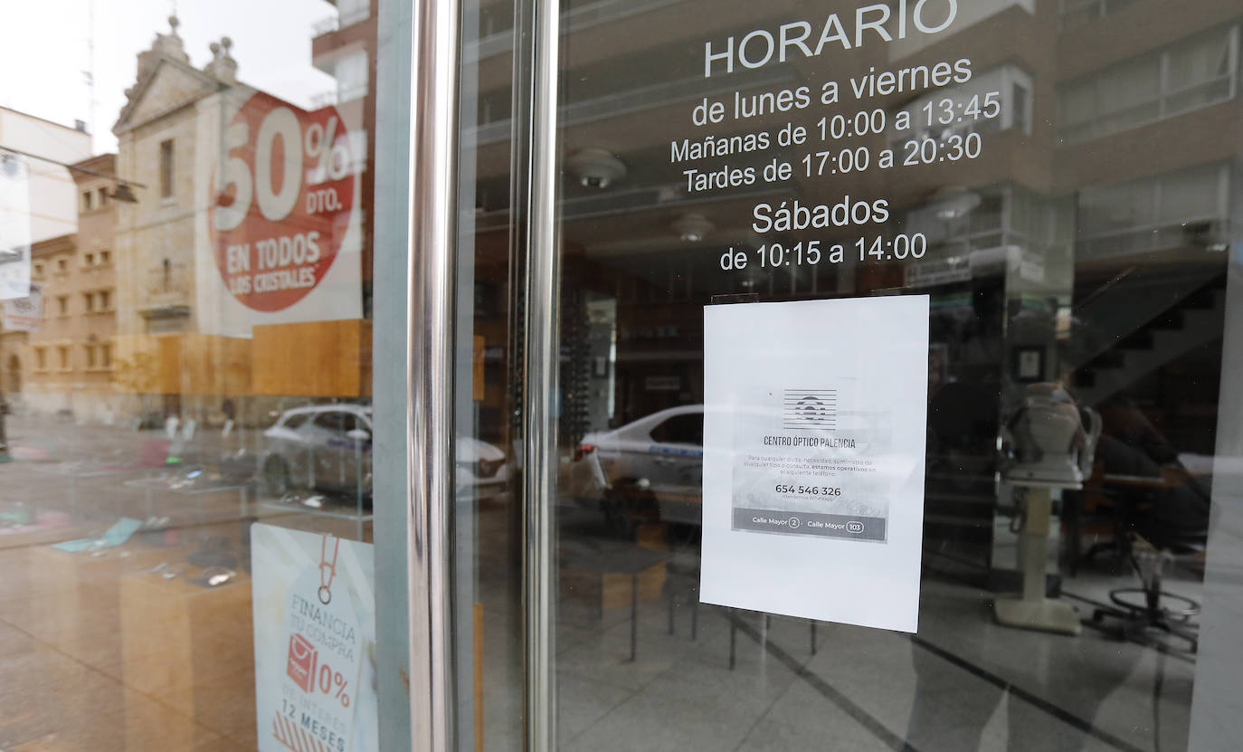 Fotos: Primer día laborable en Estado de Alerta en Palencia