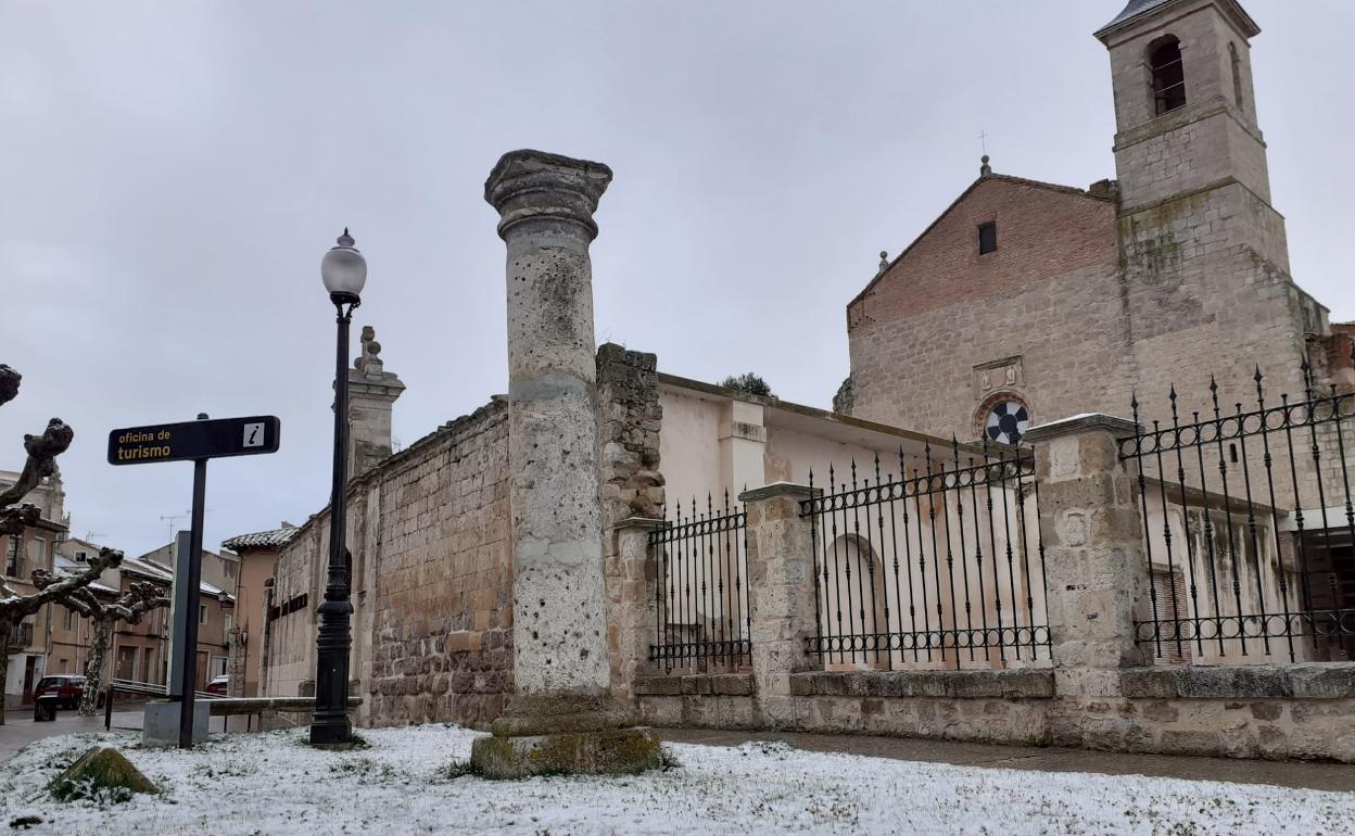 Nieve en Medina de Rioseco, esta mañana. 