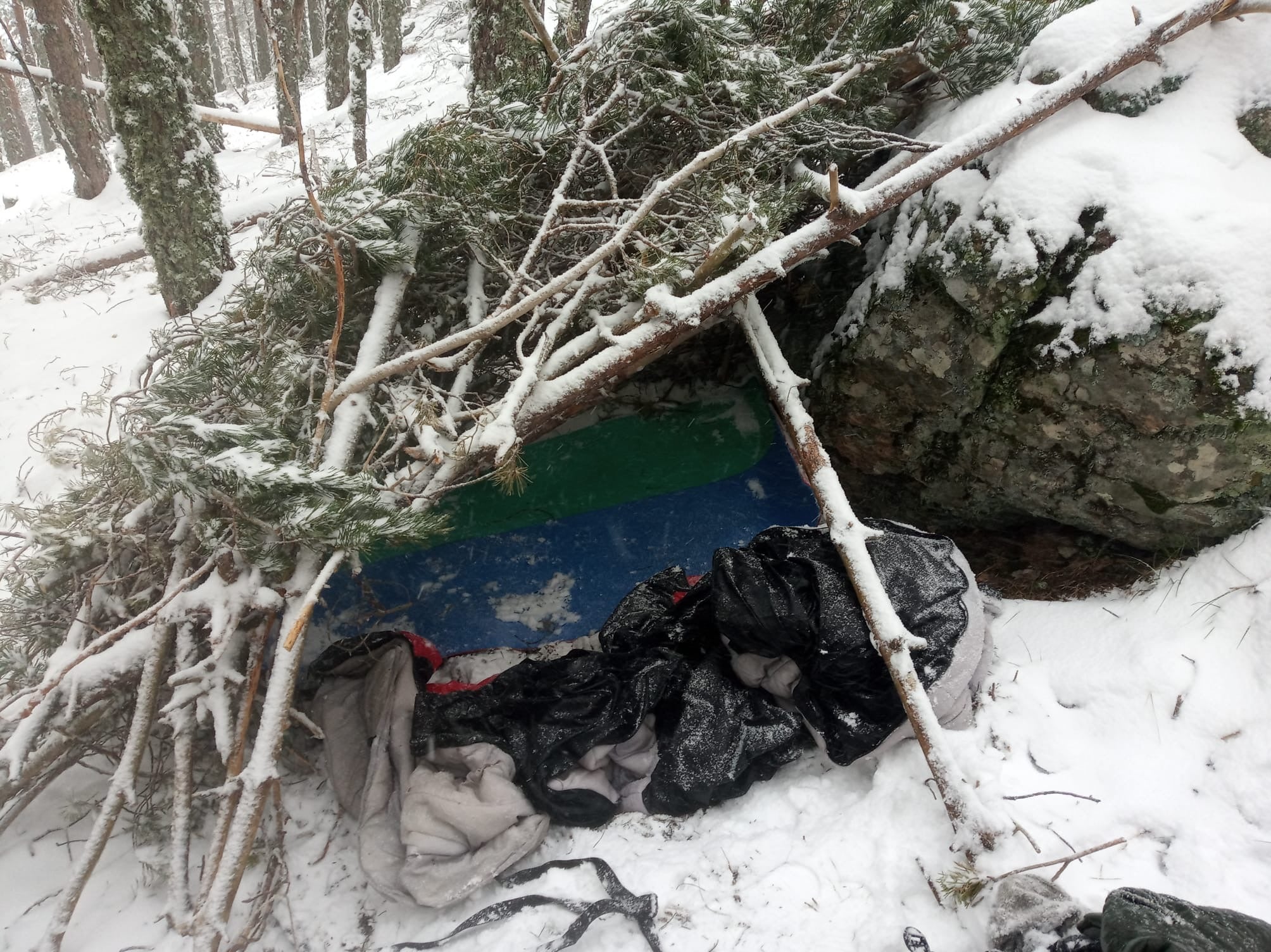 Fotos: Rescate en Navacerrada de dos senderistas que se saltan el estado de alarma