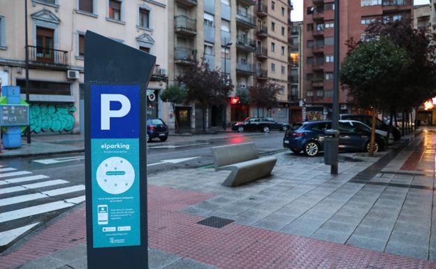 El ayuntamiento de Salamanca rectifica de nuevo y suspende totalmente el pago del estacionamiento en la zona ORA