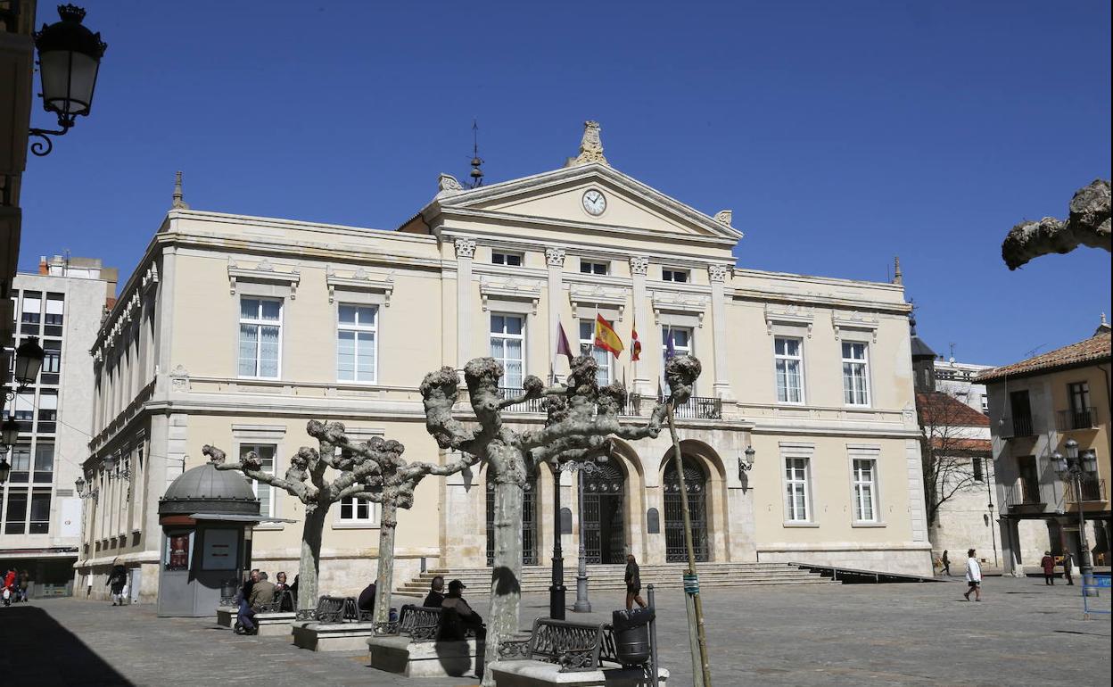 Fachada del Ayuntamiento de Palencia.