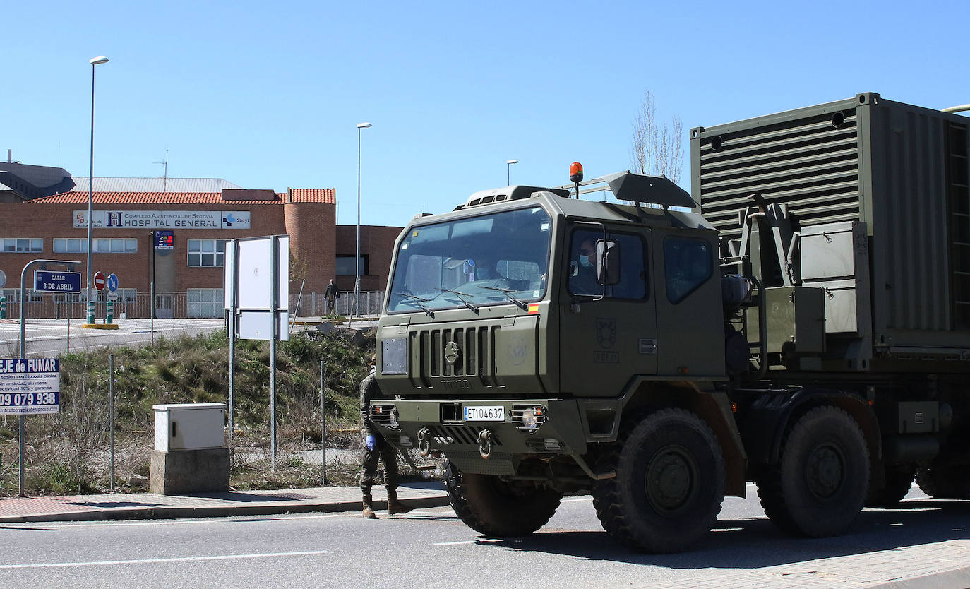 Trabajos durante la tarde de este jueves en el aparcamiento del Hospital de General.