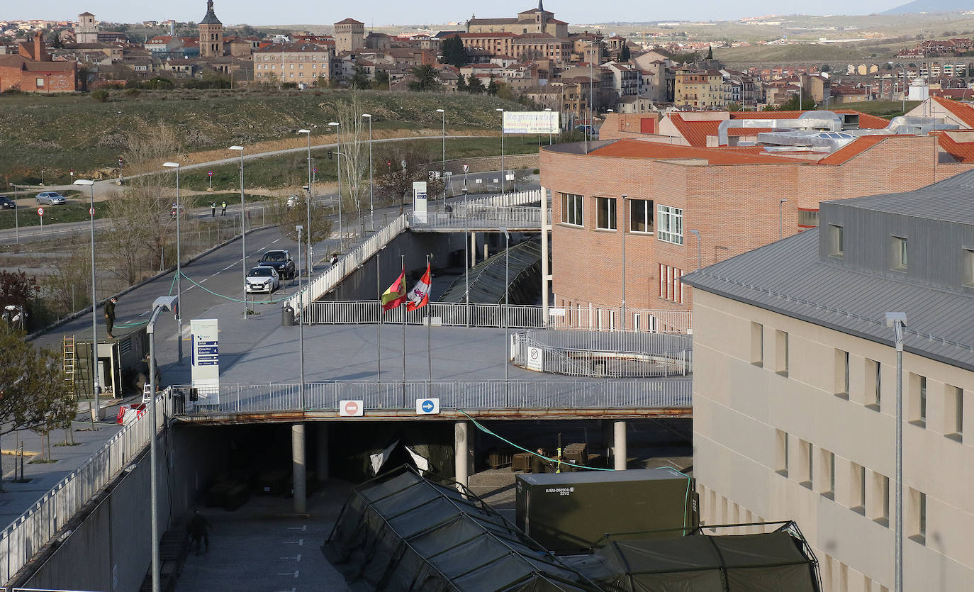 Trabajos durante la tarde de este jueves en el aparcamiento del Hospital de General.