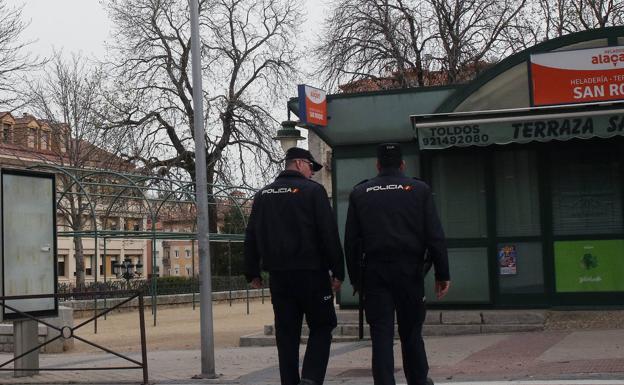 Prisión sin fianza para el hombre de Segovia que escupió tres veces en la cara a un policía y reincidió en saltarse el confinamiento