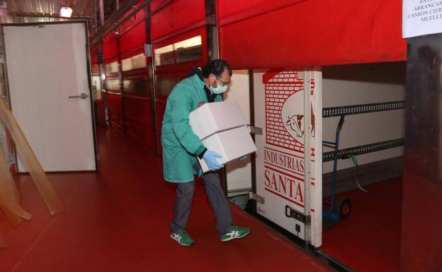 Cárnicas Santa Marina distribuye 'sandwiches' en el complejo hospitalario