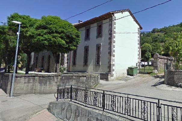 Imagen del exterior de la Residencia El Roble, en Caboalles de Abajo, tomada de Google Maps.