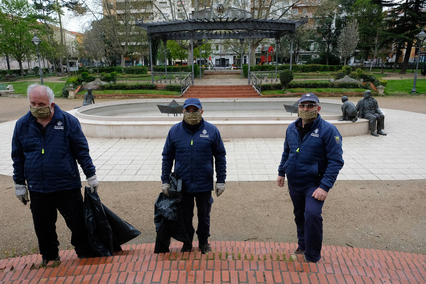 El cuidado de los parques se limita al mínimo en Valladolid: limpieza, control de plagas y sin riego 