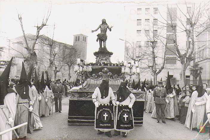 Imágenes de la Procesión de Penitencia y Caridad. 
