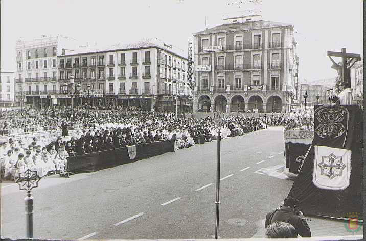 Imágenes de Pregón y el Sermón de las Siete Palabras en Valladolid en la década de los 70. 