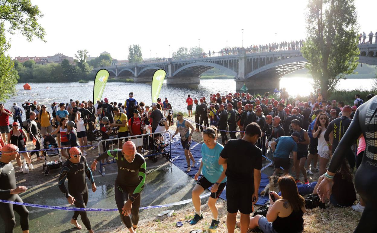 Salida del Nacional de Triatlón de Larga Distancia del año pasdo en Salamanca. 