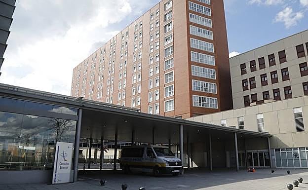 Un hombre de 65 años, primer paciente con coronavirus extubado en la UCI de Palencia