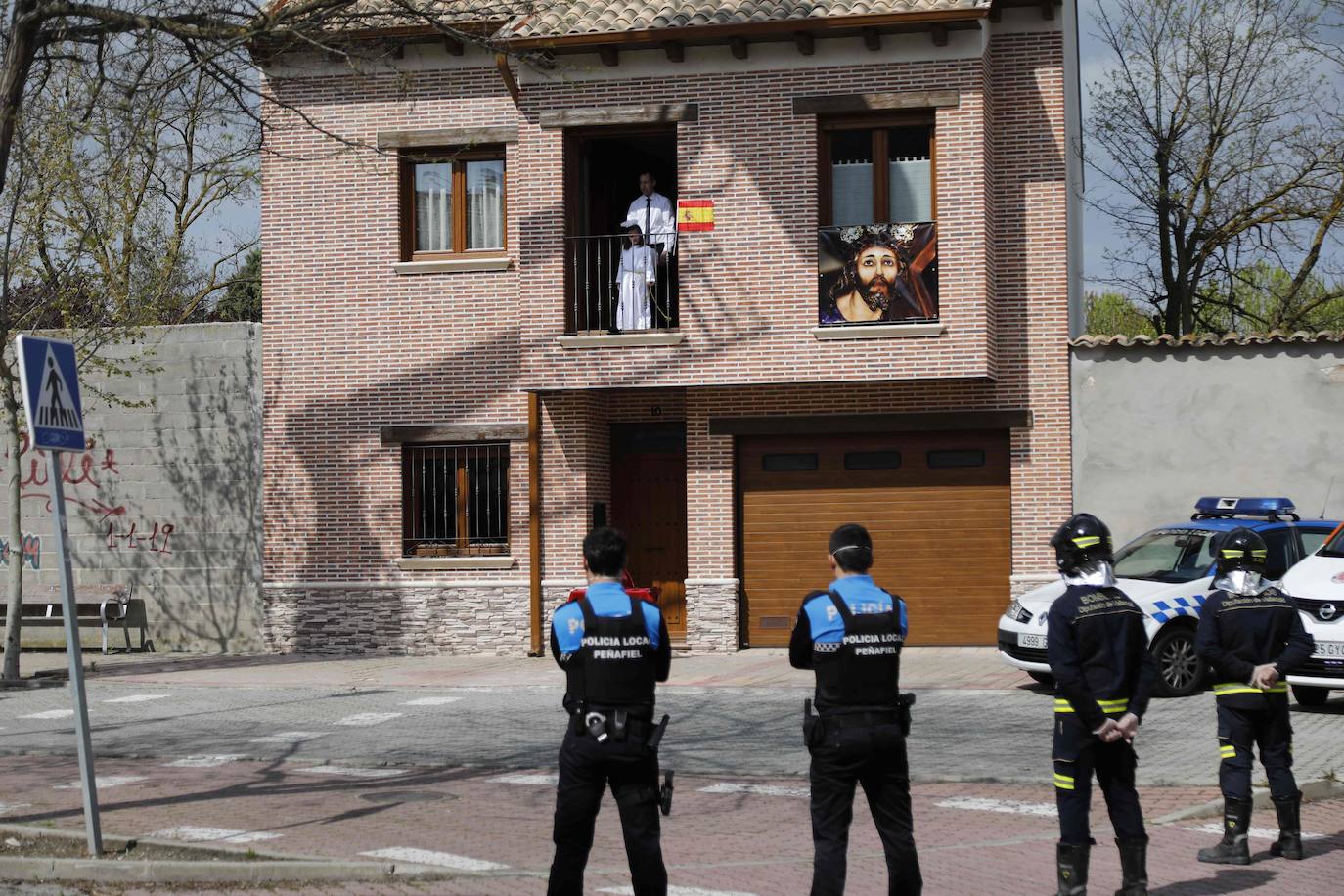 Simbólica Bajada del Ángel en Peñafiel.