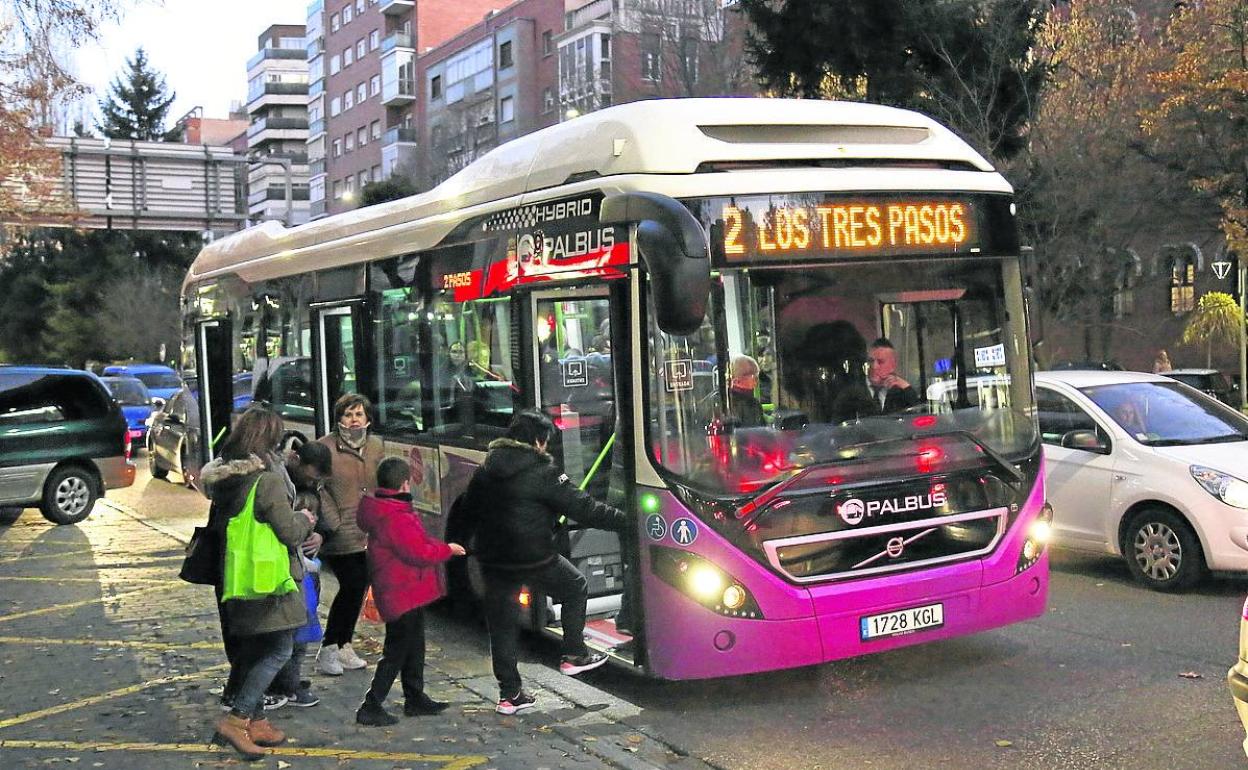 Demandan a la empresa del transporte urbano de Palencia por la suspensión de contratos
