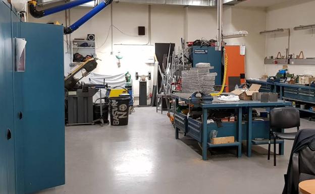Sesenta trabajadores garantizan la salud de las instalaciones del Clínico de Valladolid en plena alarma por la covid-19