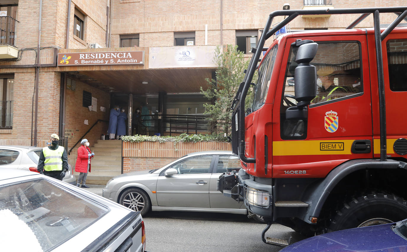 La UME prosigue con tareas de desinfección en Palencia.