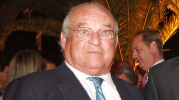 Francisco de Borja Domeneq Solís: el ganadero creador de los Jandilla murió con 74 años. (23/03)