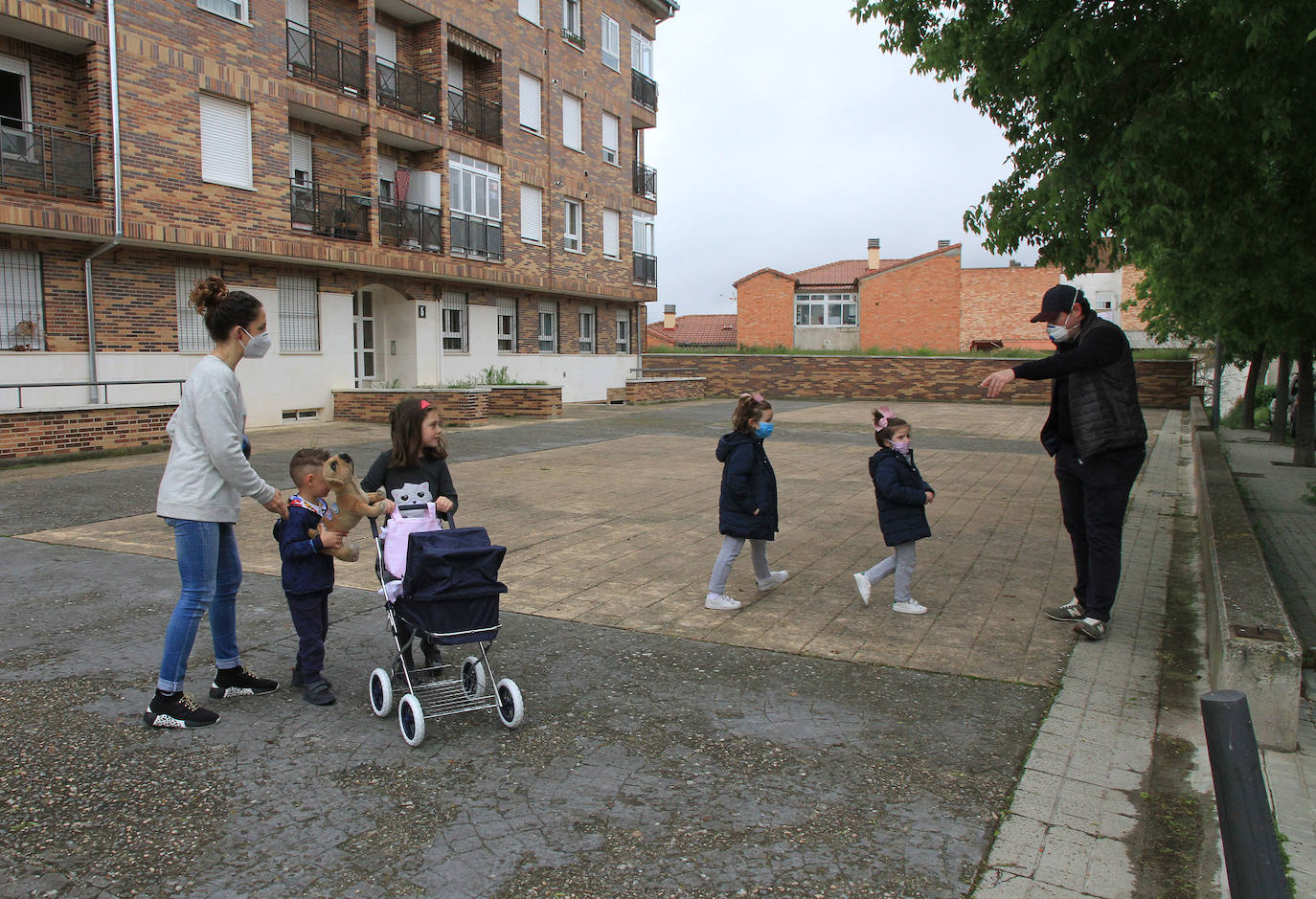 Las calles de Segovia vuelven a ser de los niños. 