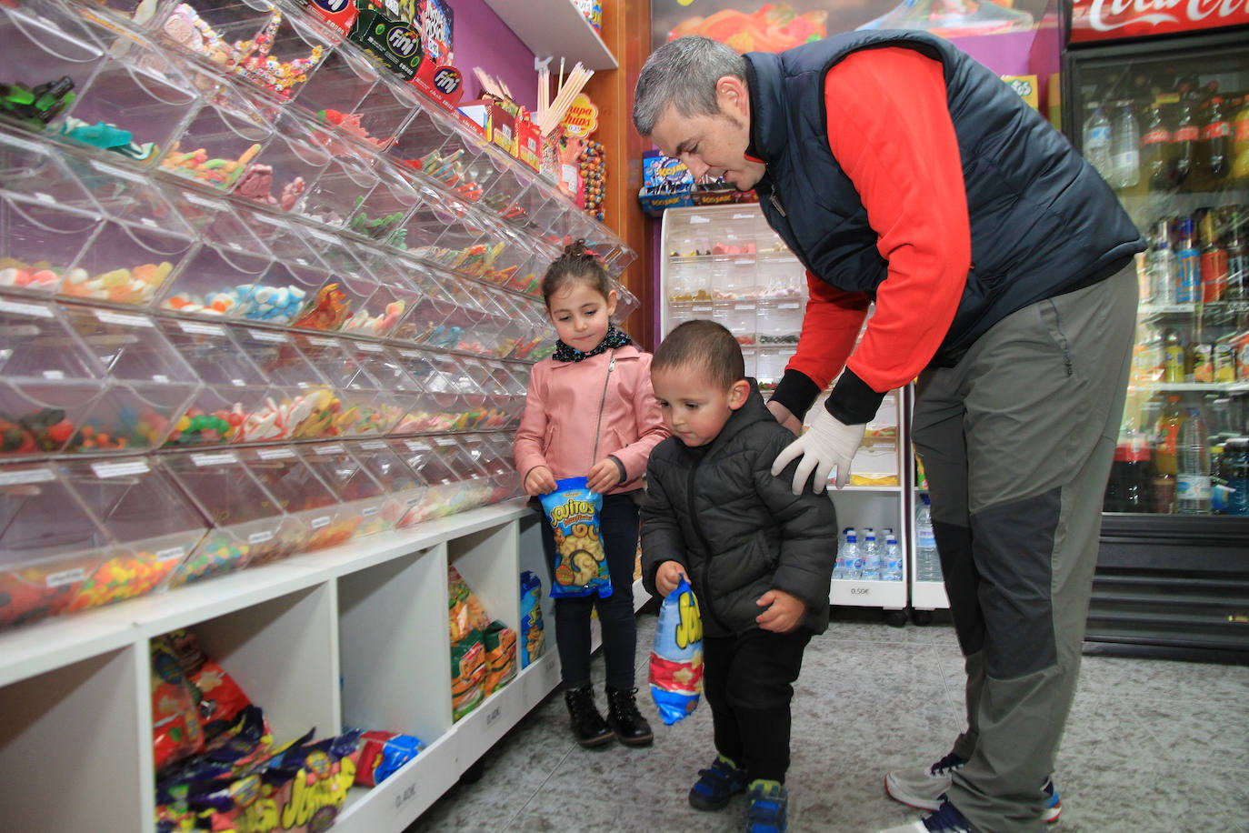 Las calles de Segovia vuelven a ser de los niños. 