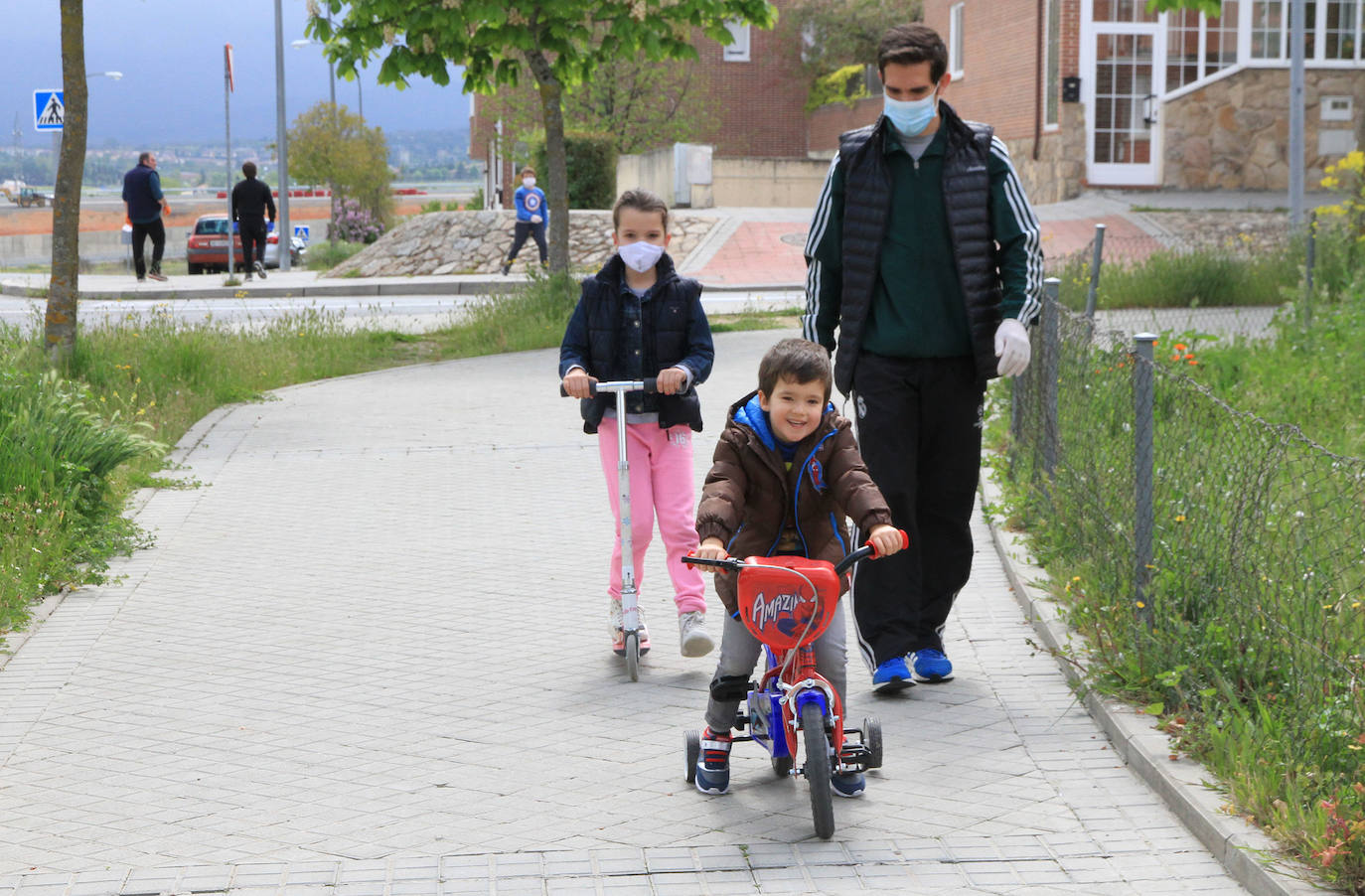 Las calles de Segovia vuelven a ser de los niños. 