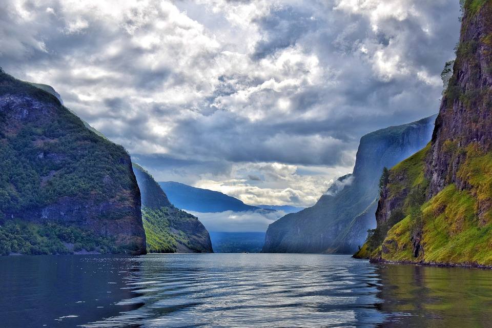 Fiordo Lysefjord (Noruega)