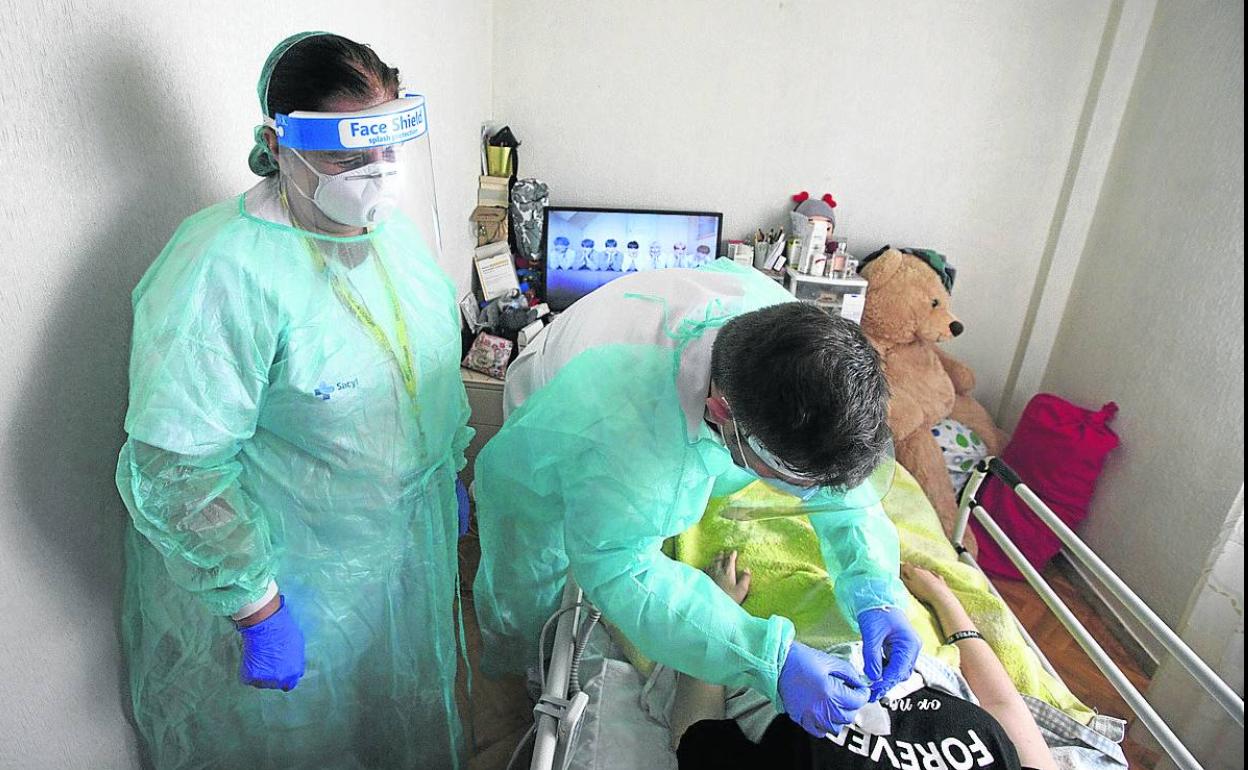 Coronavirus en Castilla y León: La Atención Primaria ha asistido más de 43.600 casos antes de llegar al hospital en la región