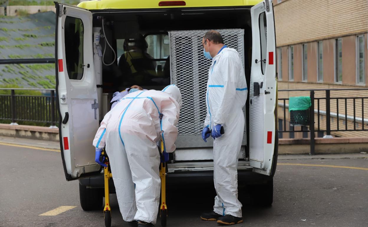 Coronavirus en Salamanca: Salamanca sigue bajando números: solo 37 nuevos contagiados y tres muertos por la covid-19 este viernes