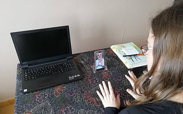 El uso de la mascarilla agrava el aislamiento de las personas sordas