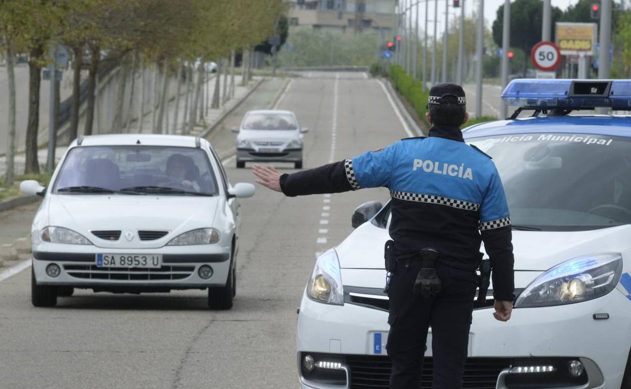 Control de la Policía Local en Valladolid.