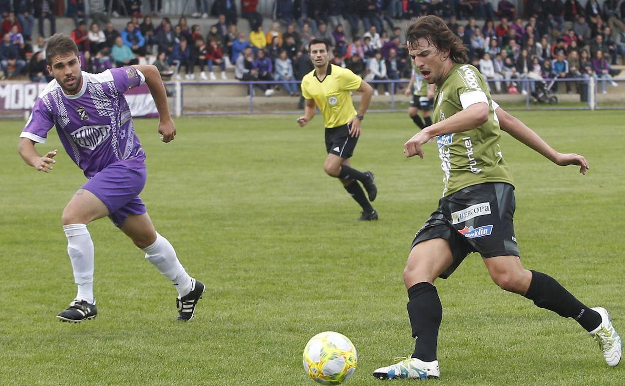 Derbi entre el Becerril y el Palencia Cristo, disputado esta temporada en el Mariano Haro.