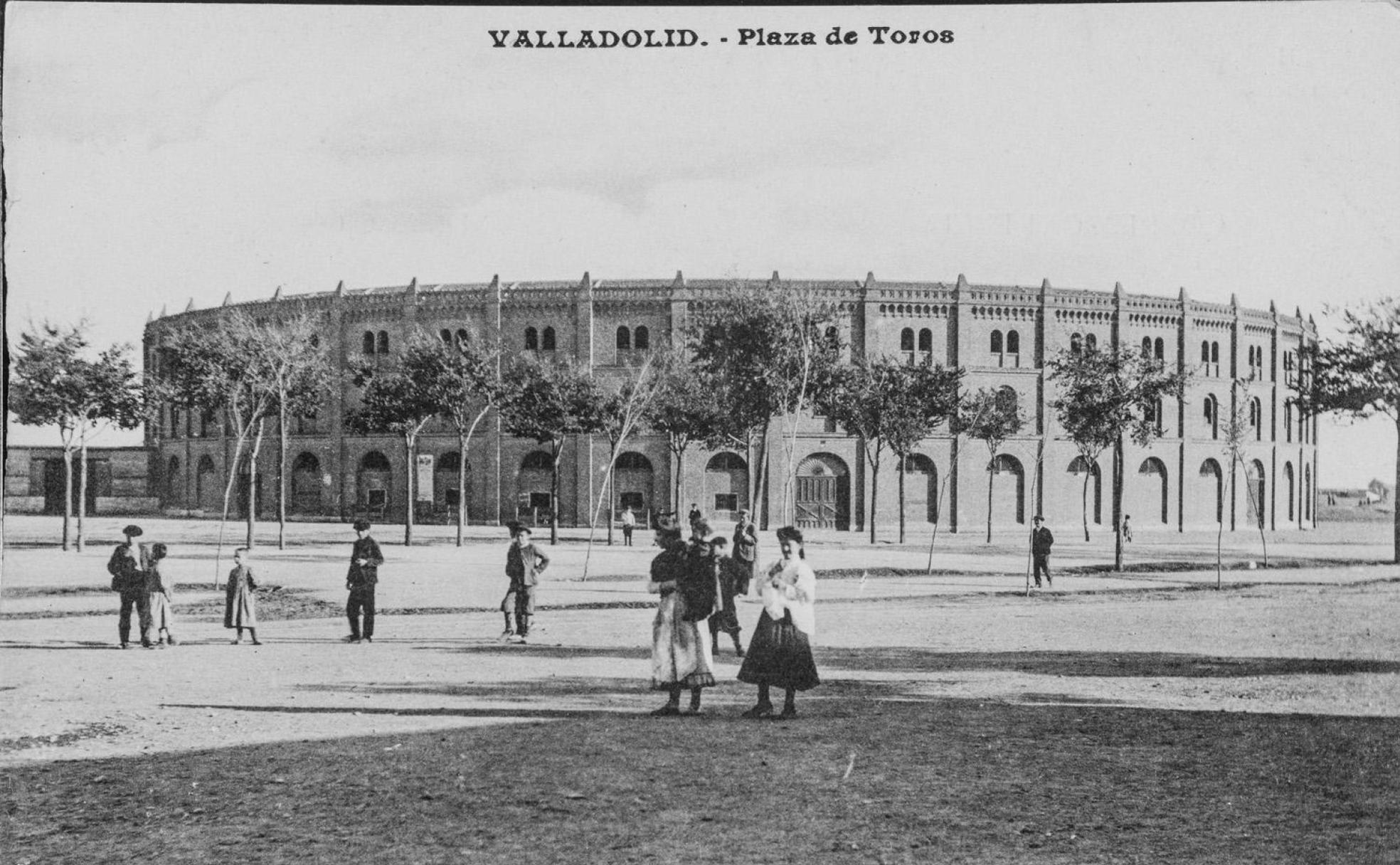 La Plaza de Toros de Valladolid a principios del siglo XX. 