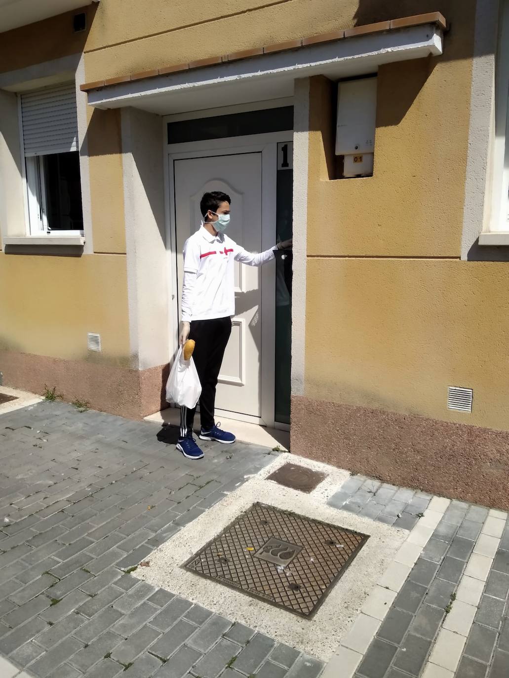 La ONG ha atendido a más de 66.000 personas en Castilla y León desde que comenzó lña crisis del coronavirus. El trabajo de sus 2.738 voluntarios ha sido fundamental en esta labor. 