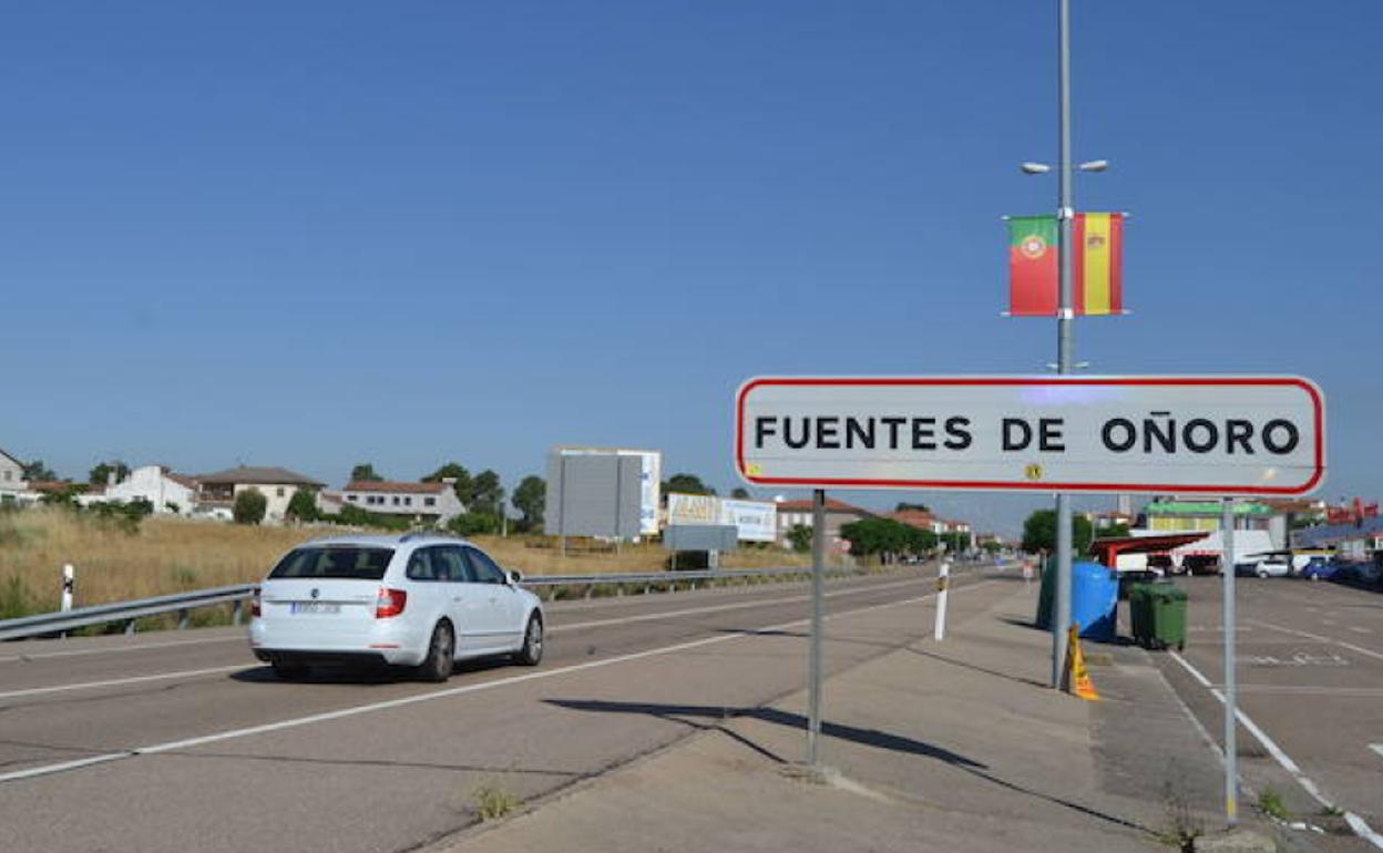 Acceso a Fuentes de Oñoro.