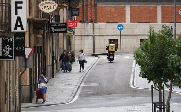 El PSOE propone cortar calles al tráfico para facilitar la movilidad peatonal en Salamanca