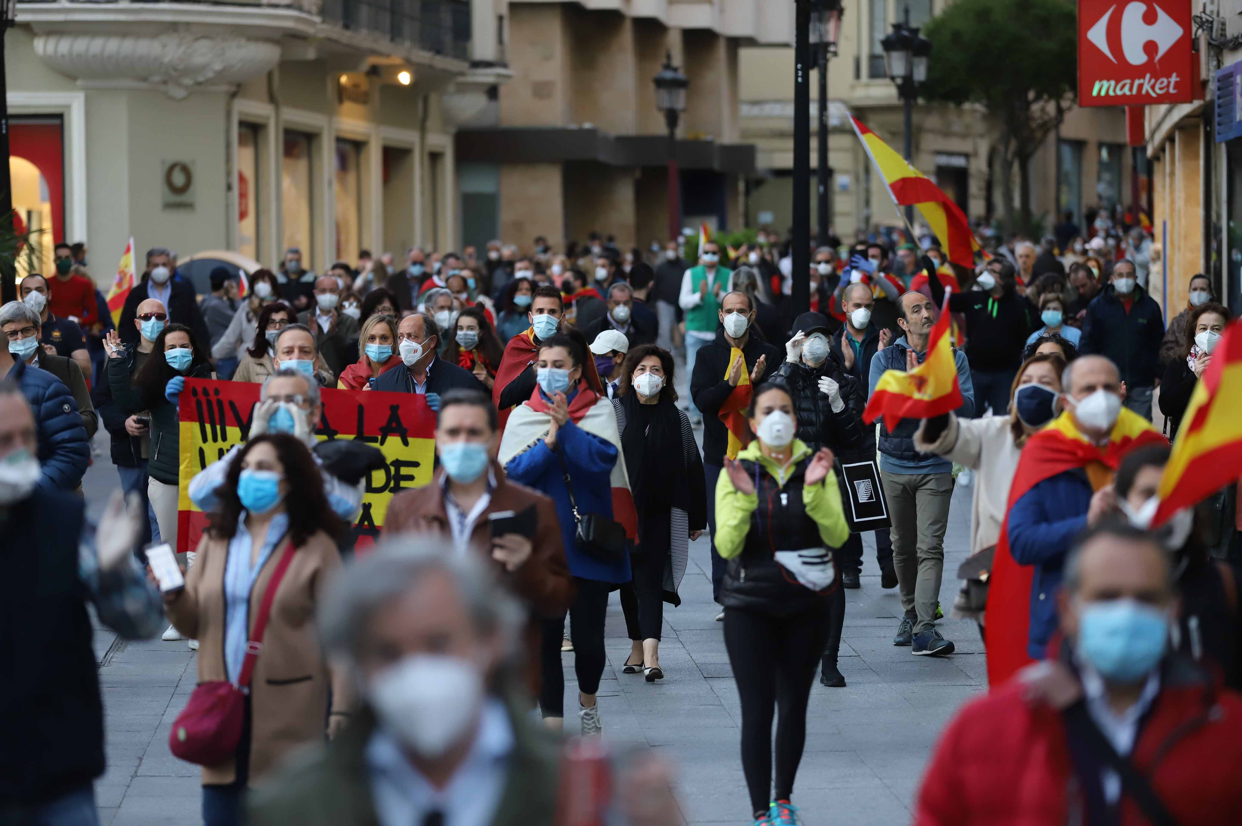 Fotos: Manifestación contra el Gobierno en Salamanca