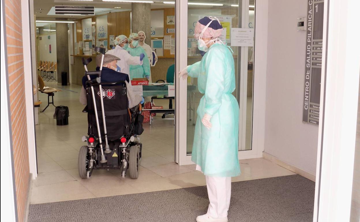 Realización de test en el centro de salud Pilarica-Circular.