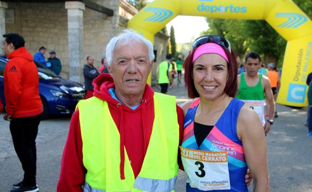 Tinín Atienza con la atleta palentina Ana Isabel Alonso. 