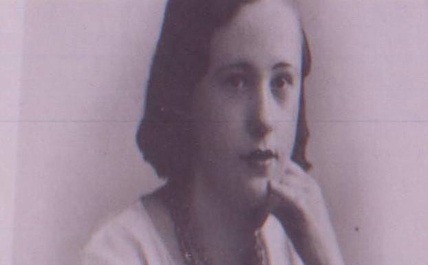 Fotografía de juventud de Victoria Álvarez Alderete.