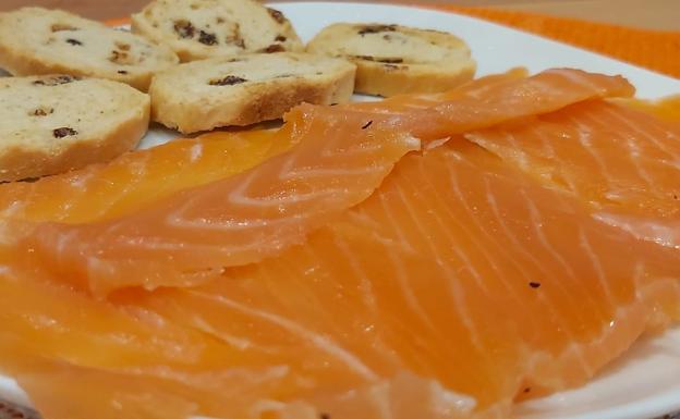 Coronavirus: Recetario para la Cuarentena: Salmón marinado con el té preferido de Sherlock Holmes
