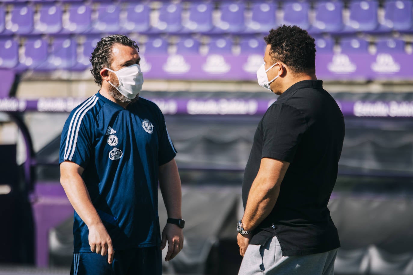 Fotos: El presidente del Real Valladolid, Ronaldo Nazario, acude al entrenamiento en el Zorrilla