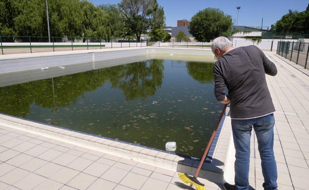 La incertidumbre ante la covid-19 dispara la venta de piscinas domésticas