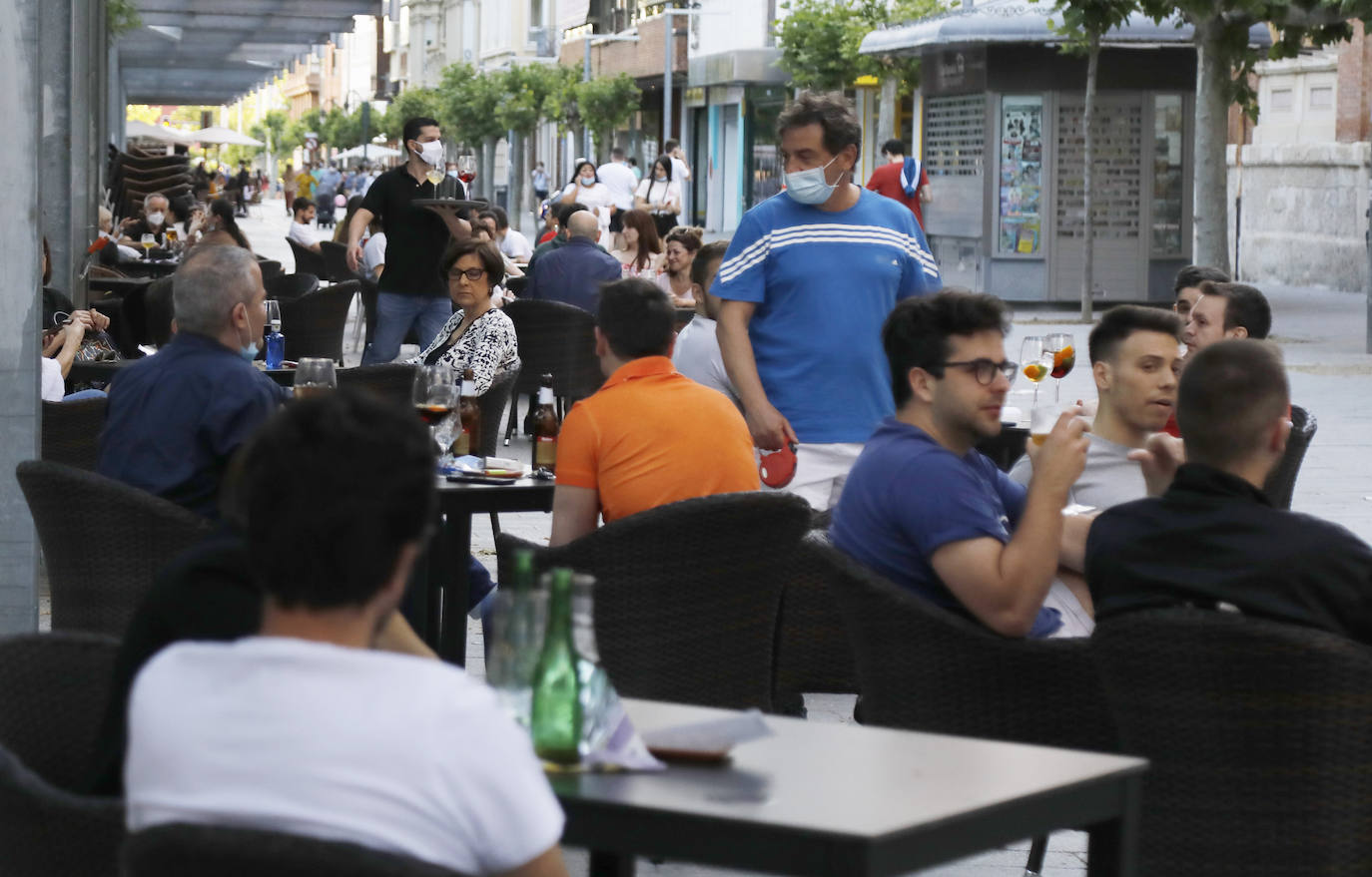 El parque del Salón de Palencia vuelve a llenarse por las tardes. 