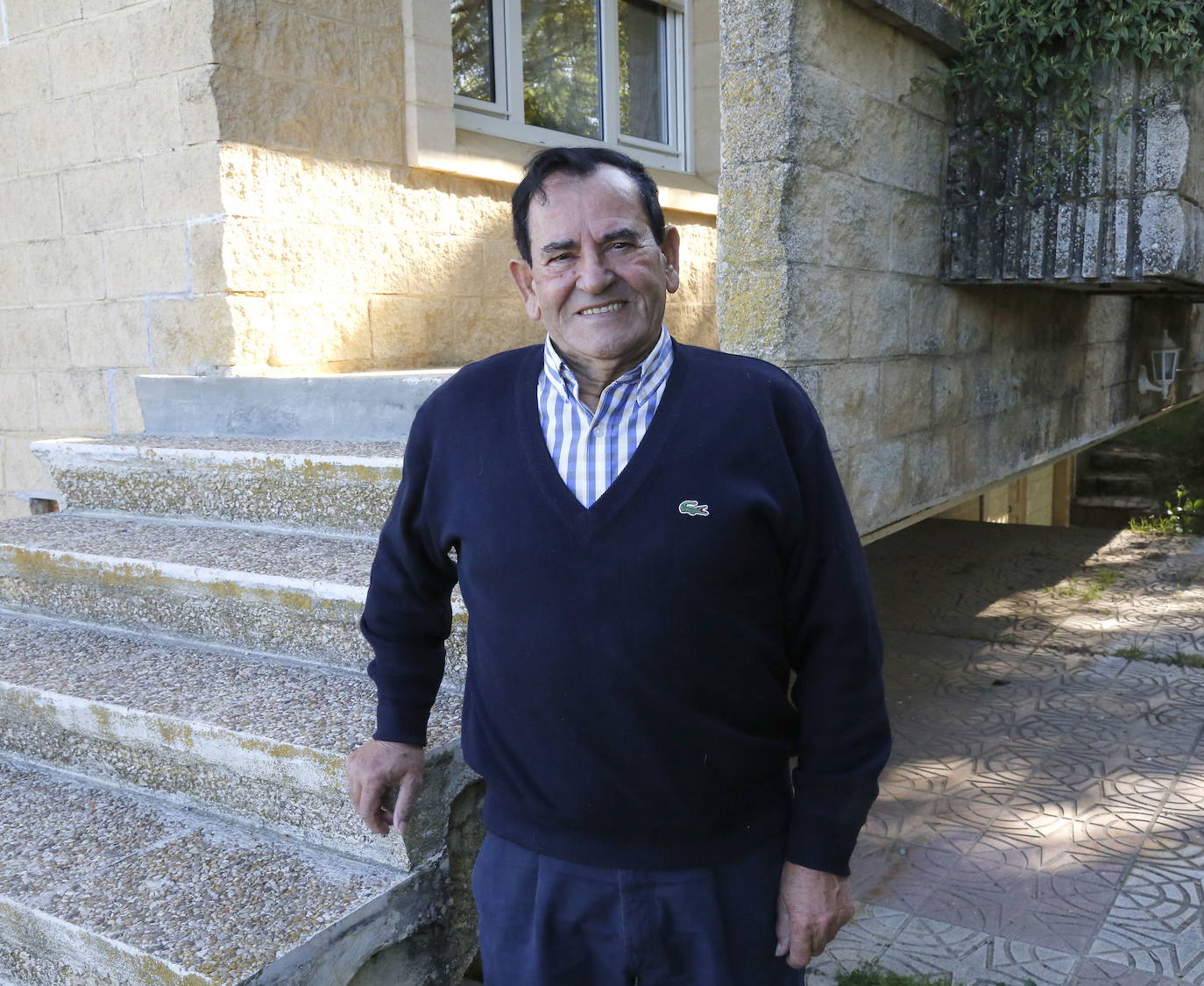 Mariano Haro, en su casa de Becerril de Campos.