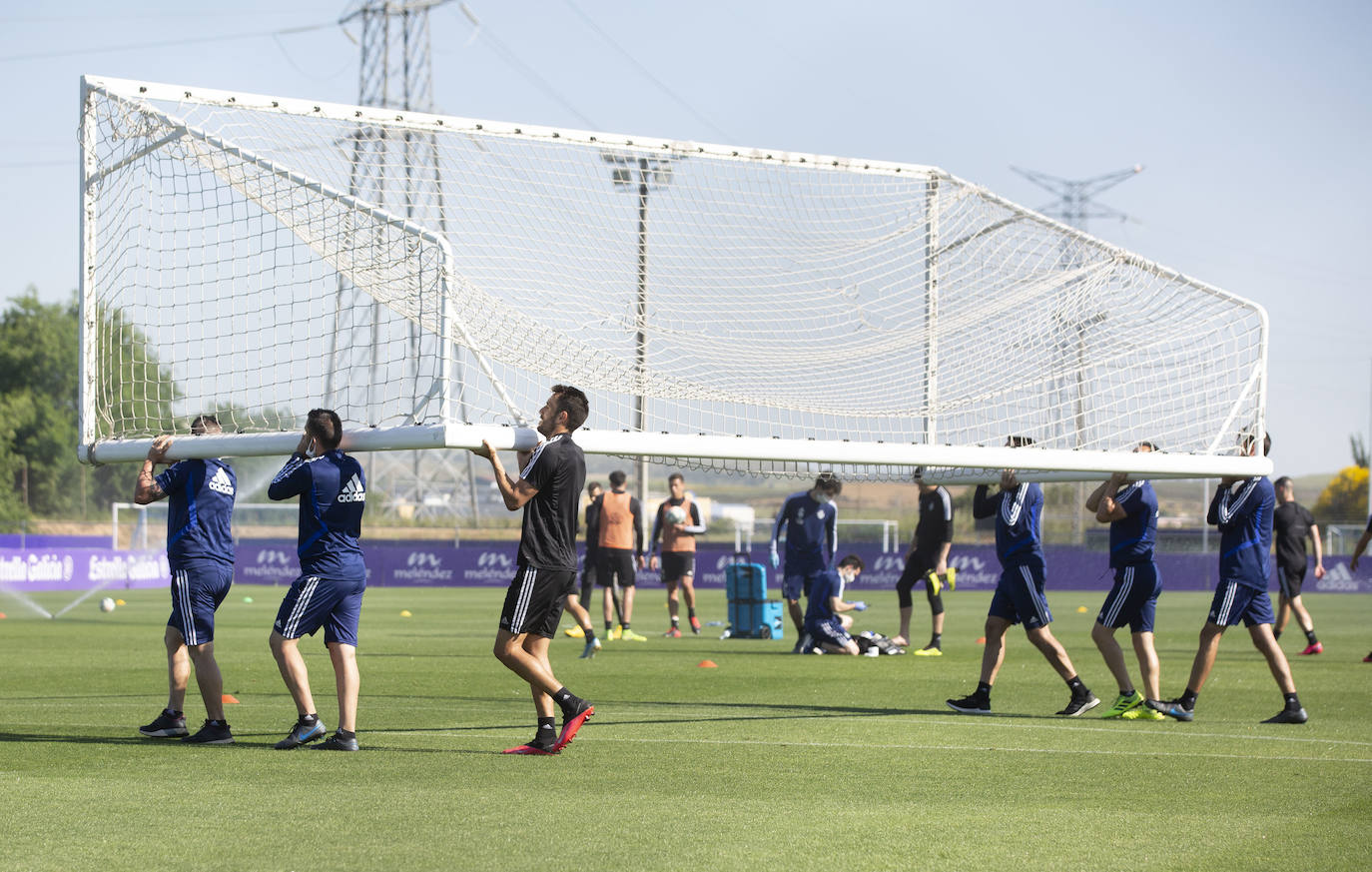 La plantilla de Sergio González se ha ejercitado esta mañana en las instalaciones del Pucela. 