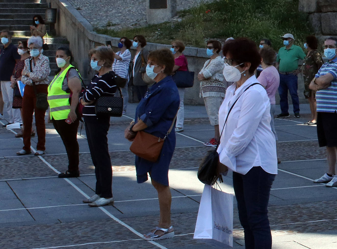 Fotos: Luto en Segovia por las víctimas del coronavirus