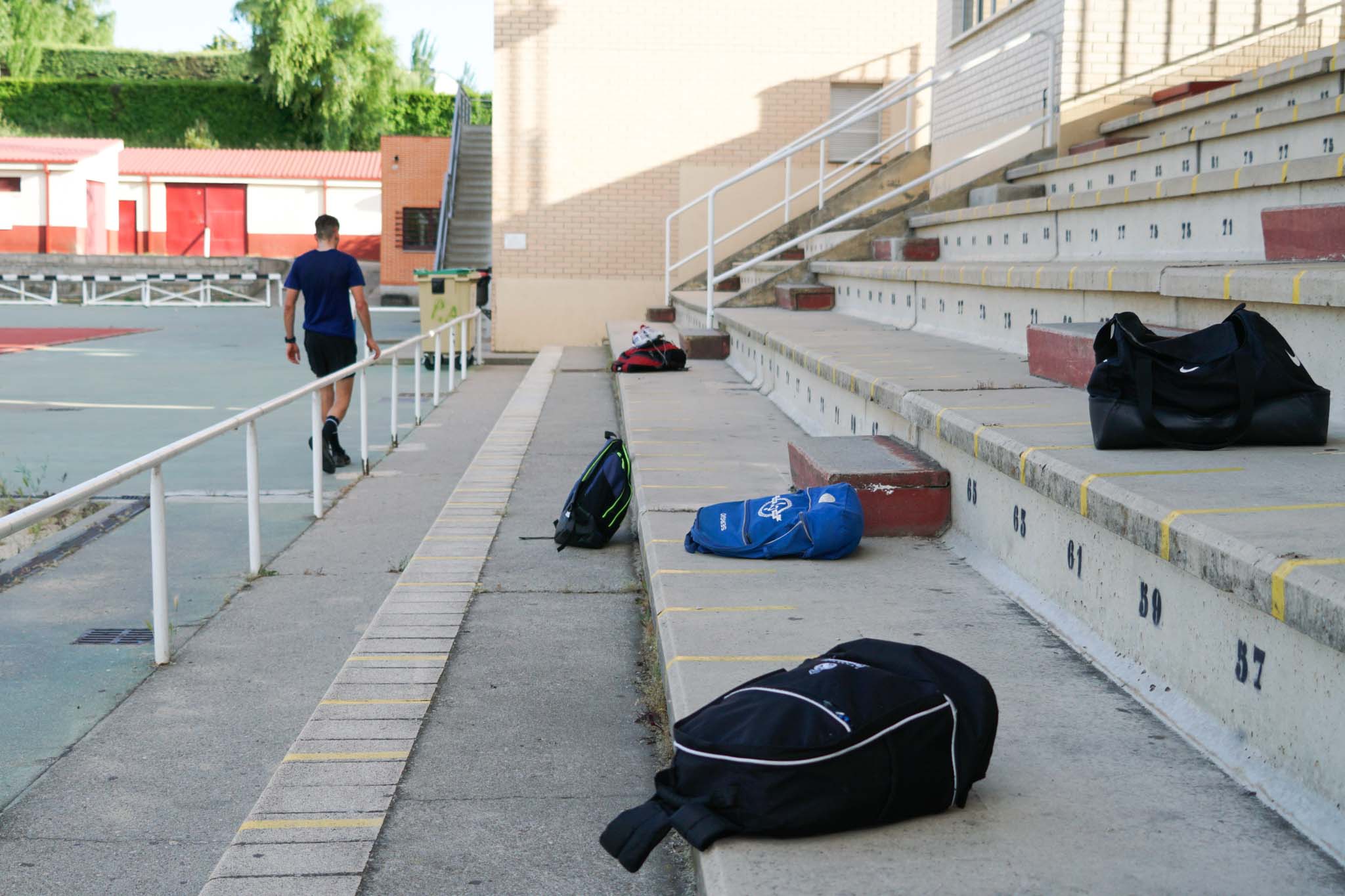 Fotos: Las Pistas de Atletismo del Helmántico se abren para los atletas